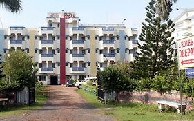Hotel Deepak in Bakkhali